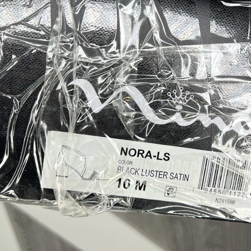 S60. NWT Nina Nora Black Heels Black Luster Satin 10M - Picture 5 of 9